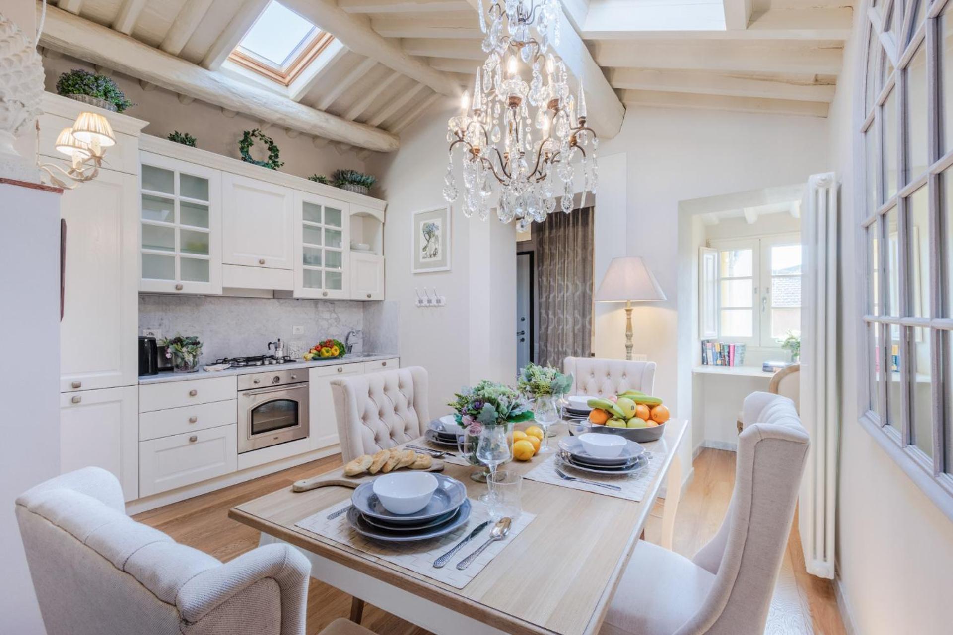 Casa Laura, Unwind Yourself On A Luxury Terrace In Town Apartment *